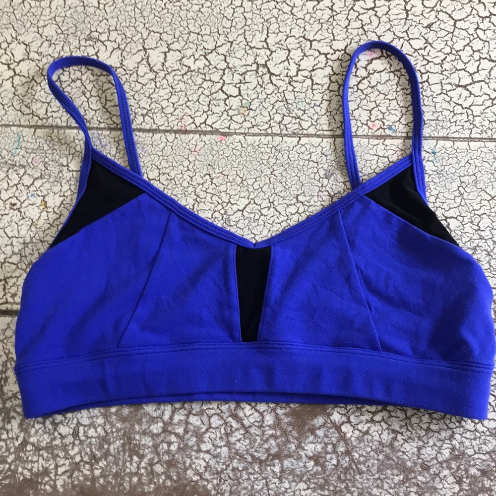 ALO Bra Size small